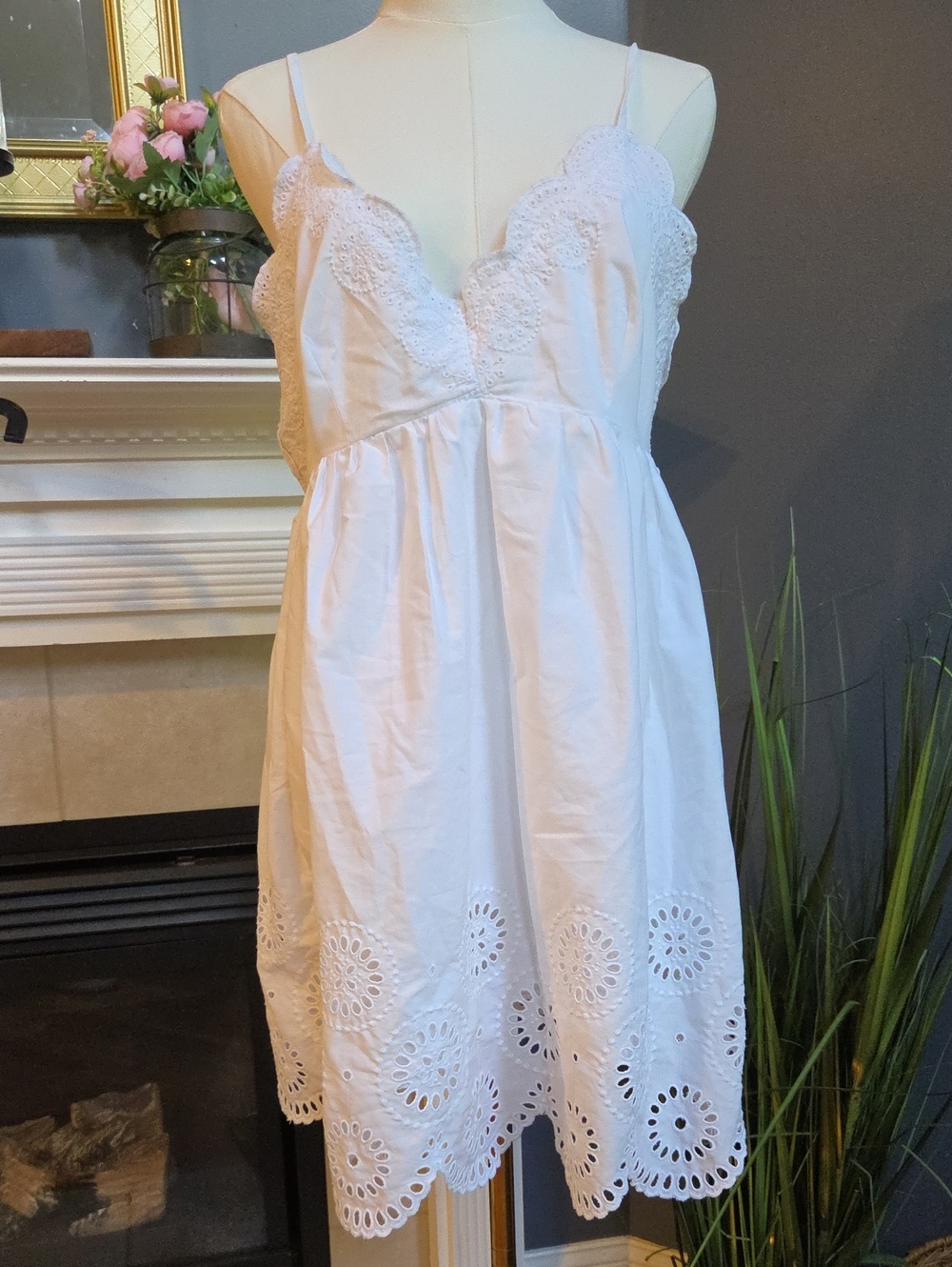 Abercrombie & Fitch White Eyelet Scalloped Mini Dress